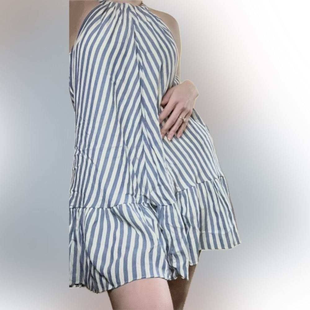 Adorable NWT Blue and White, Drop Waist Cotton Striped Halter Dress. M. - Picture 4 of 16